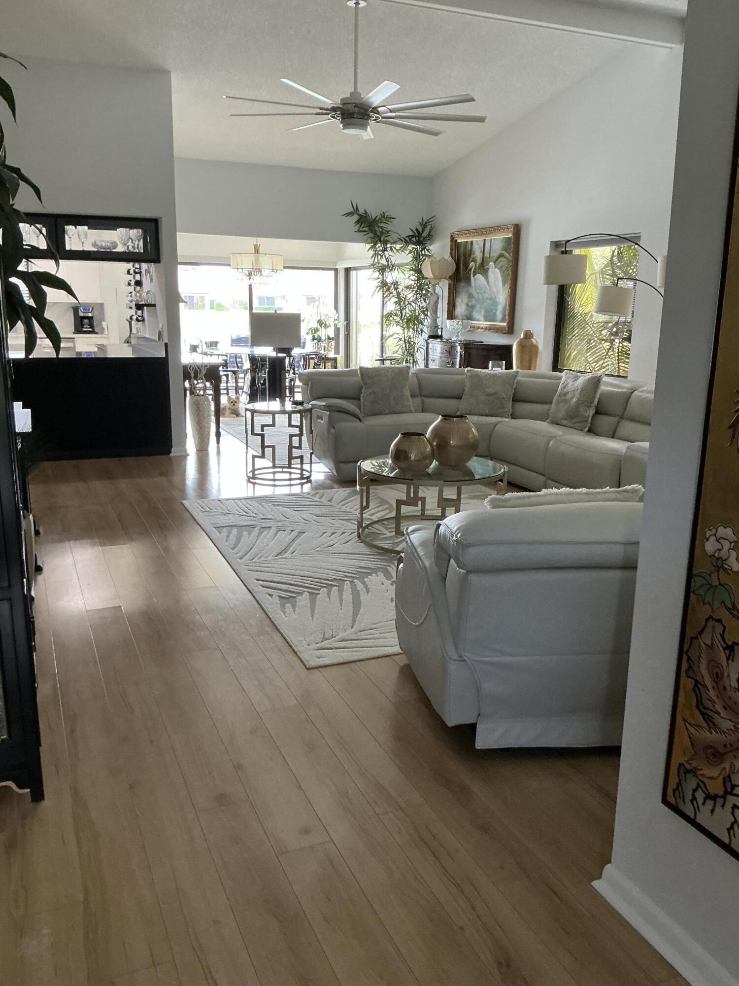 IBIS POINT - Residential