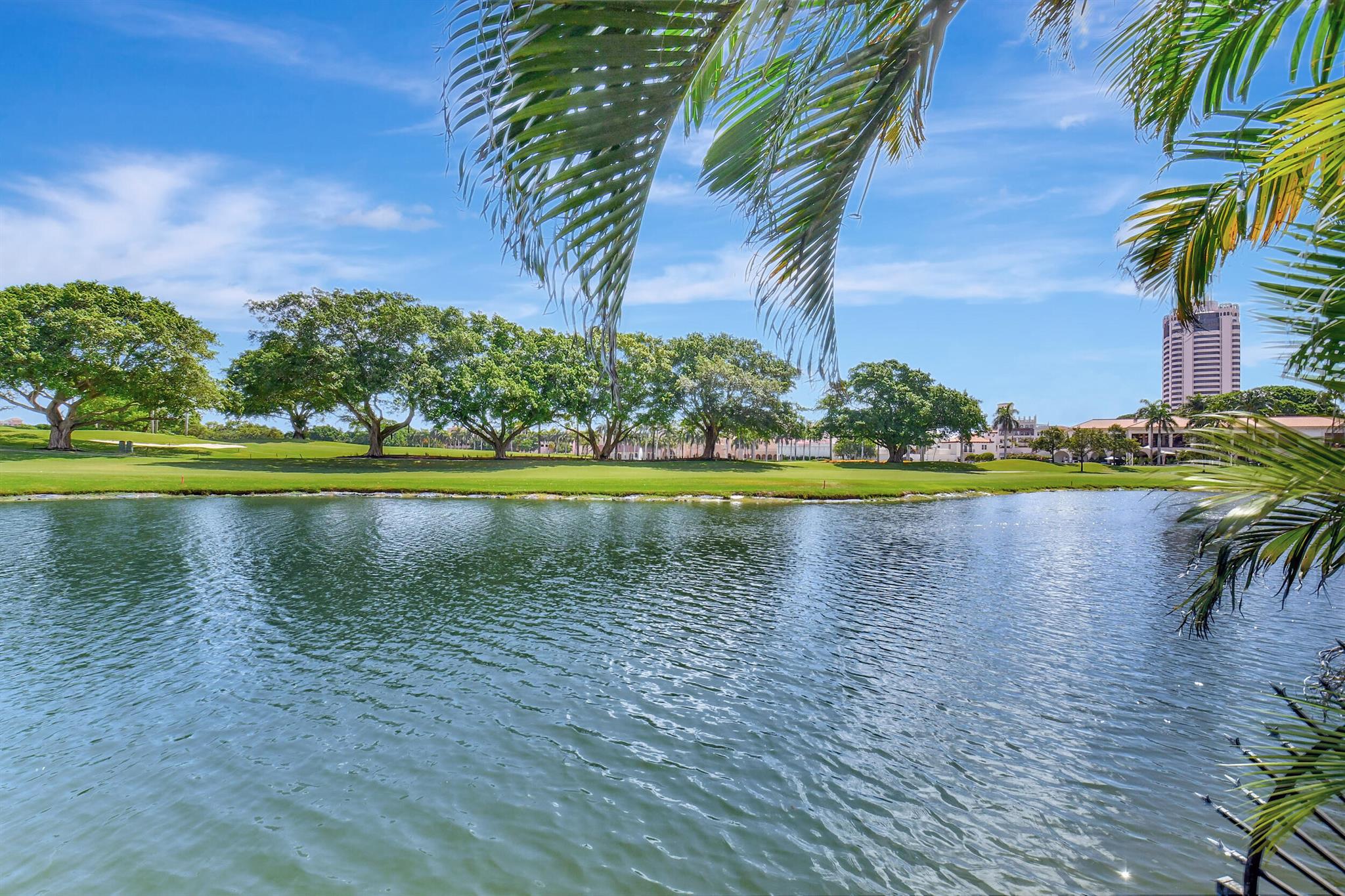 MIZNER LAKE ESTATES - Residential