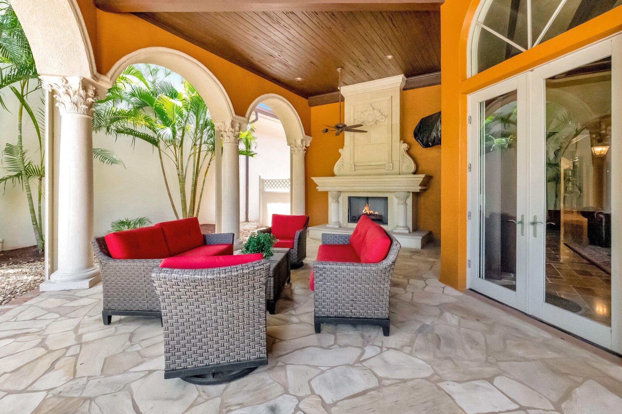 MIZNER LAKE ESTATES - Residential