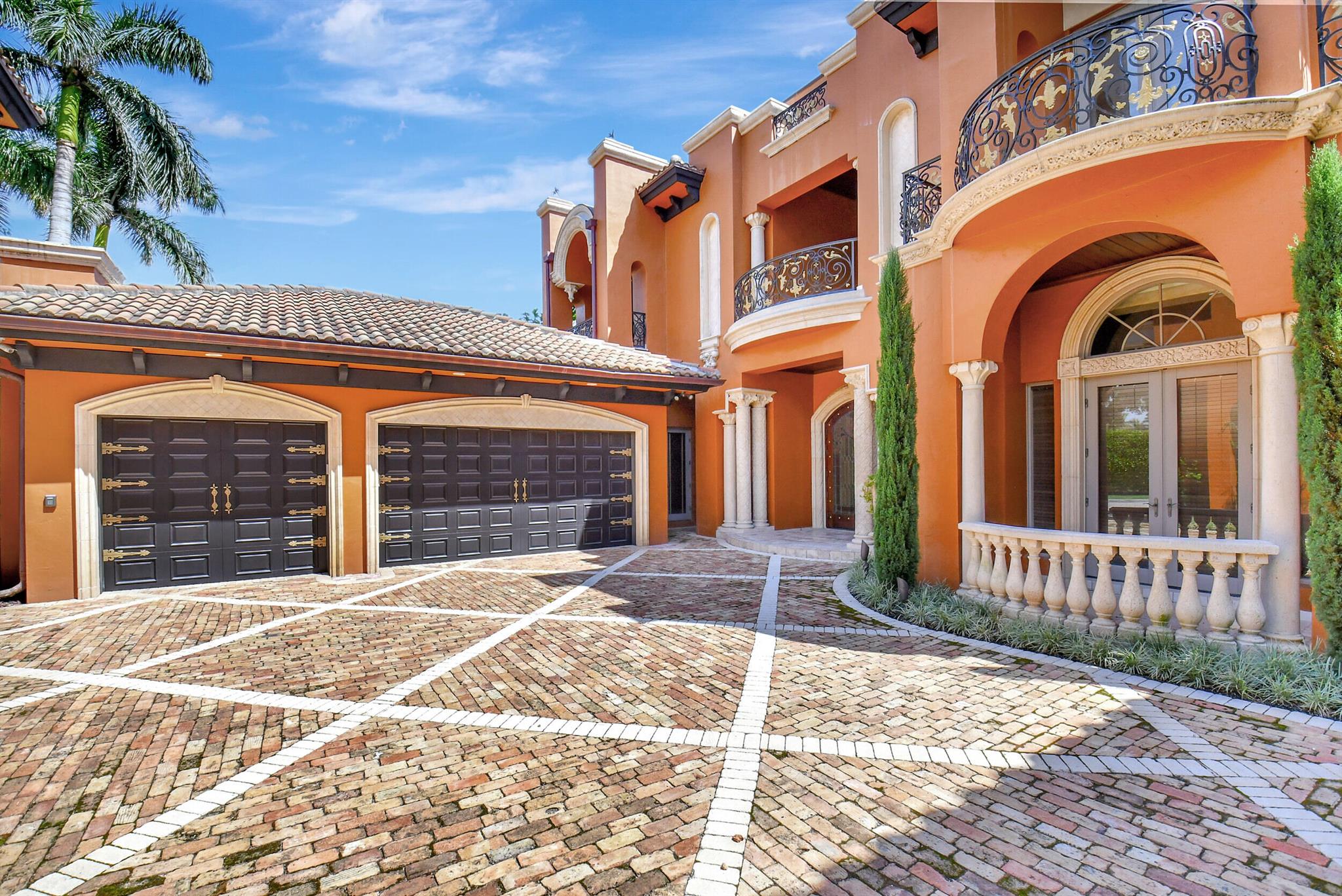 MIZNER LAKE ESTATES - Residential