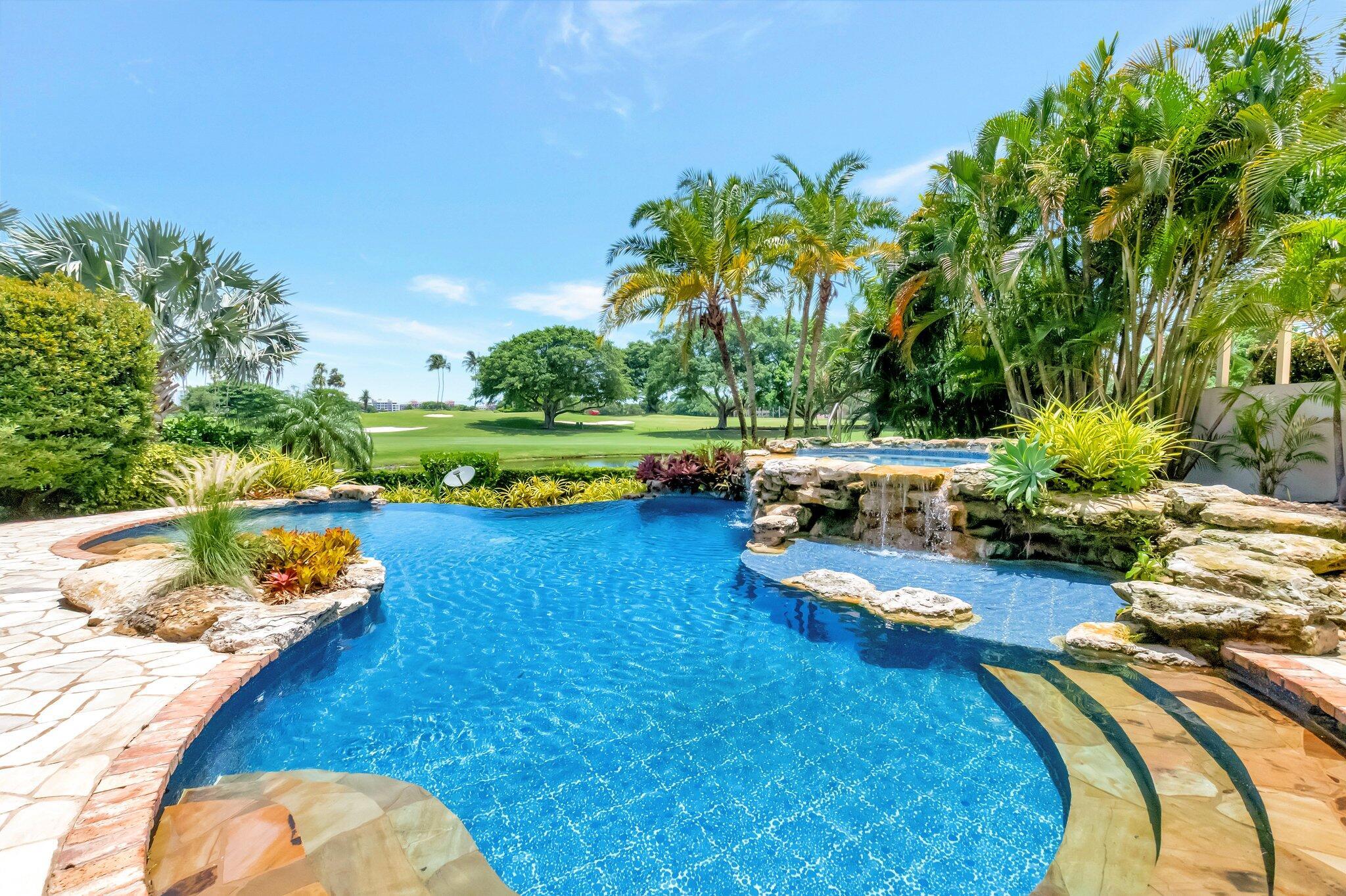 MIZNER LAKE ESTATES - Residential