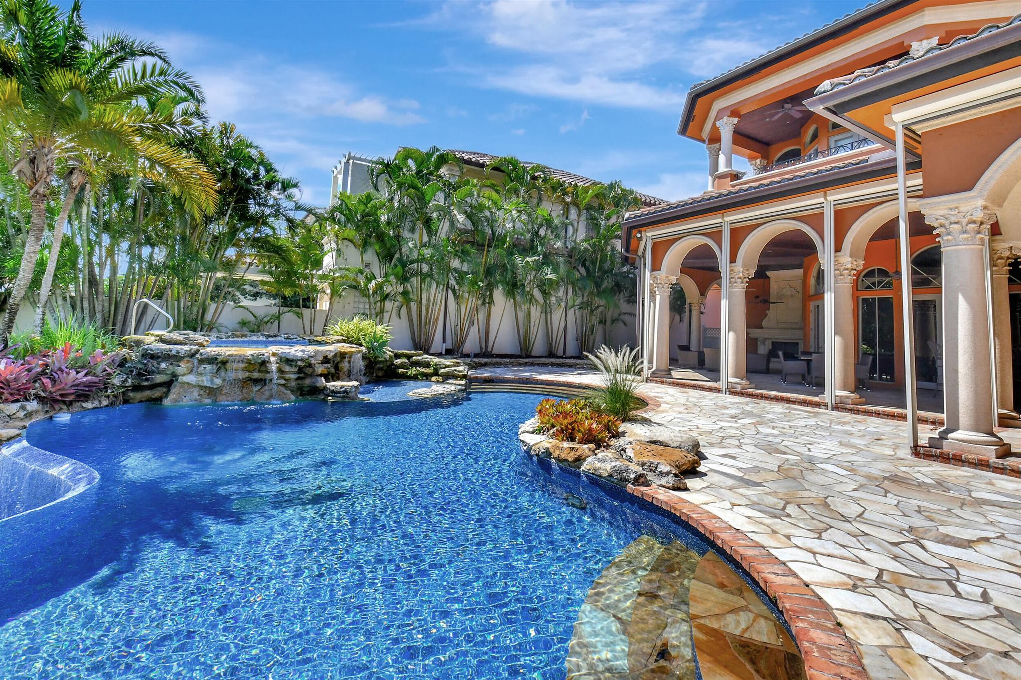 MIZNER LAKE ESTATES - Residential