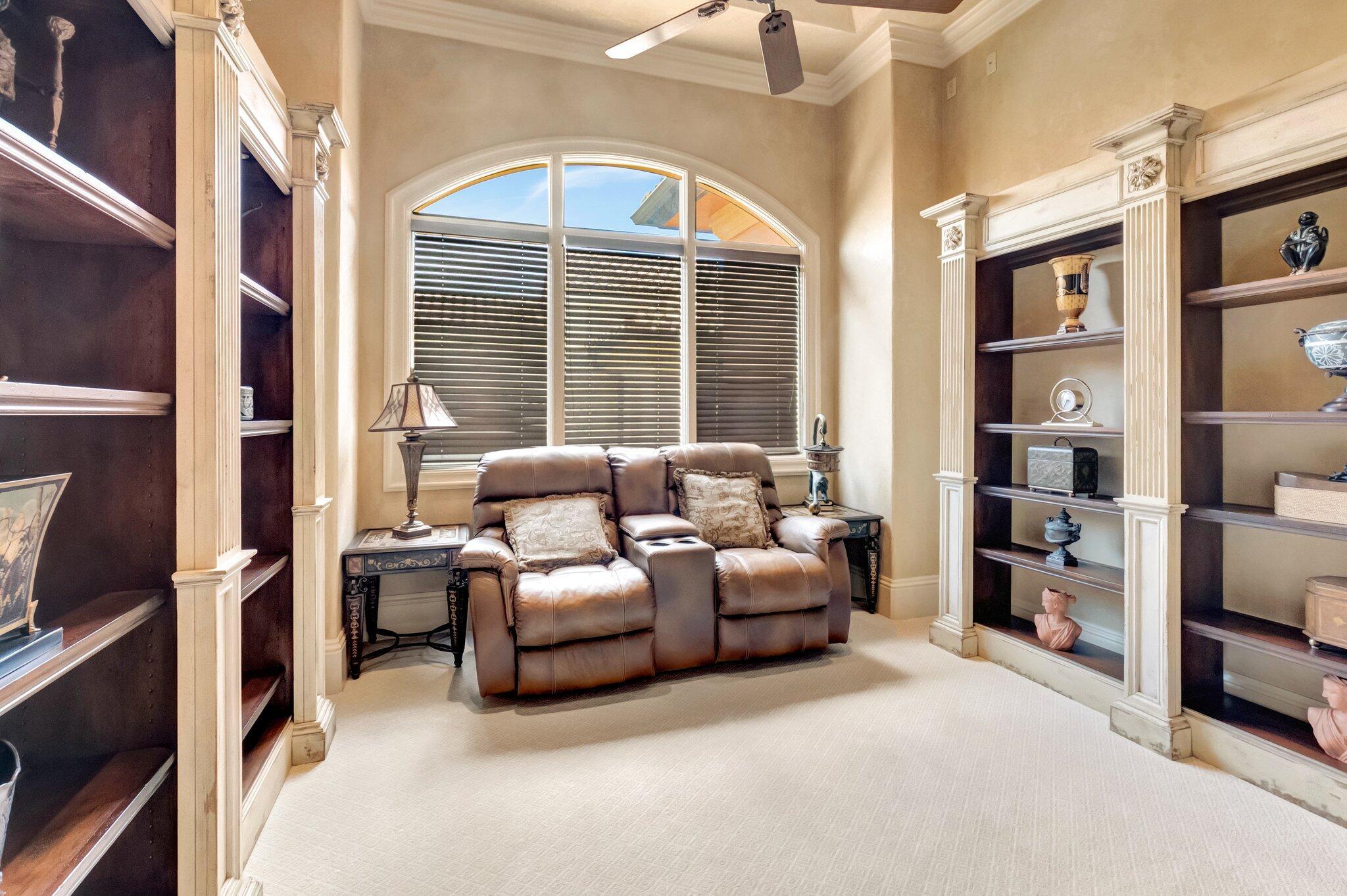 MIZNER LAKE ESTATES - Residential