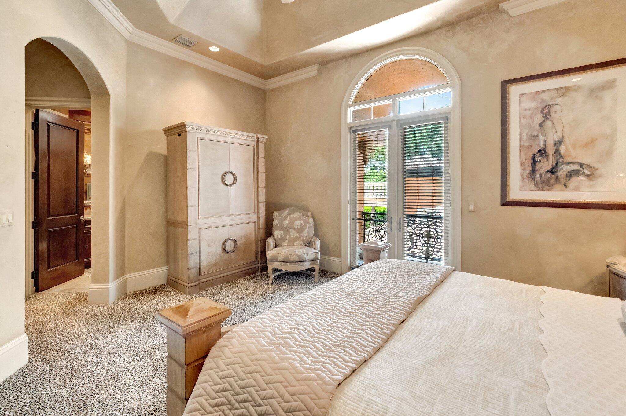 MIZNER LAKE ESTATES - Residential