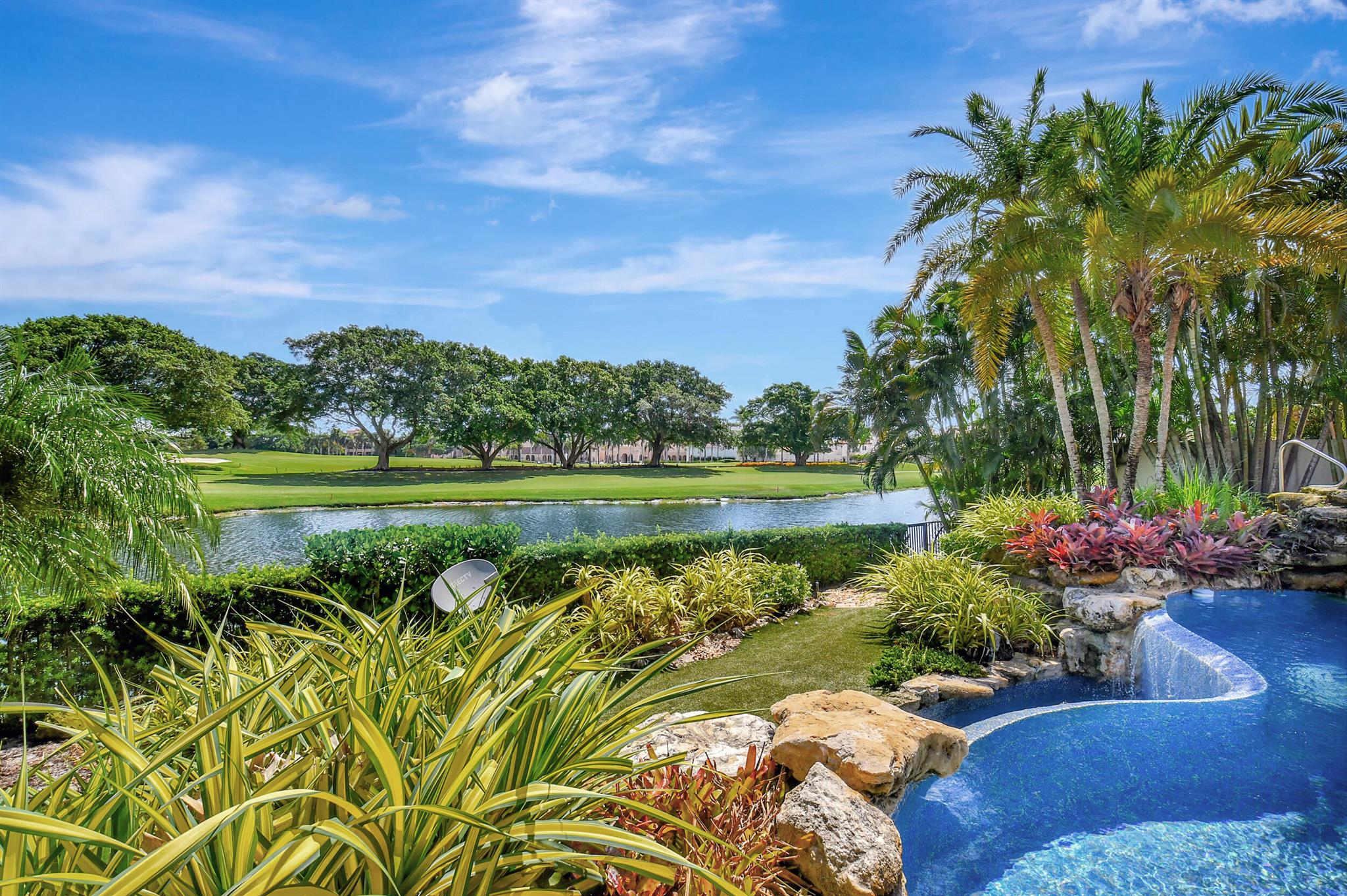 MIZNER LAKE ESTATES - Residential
