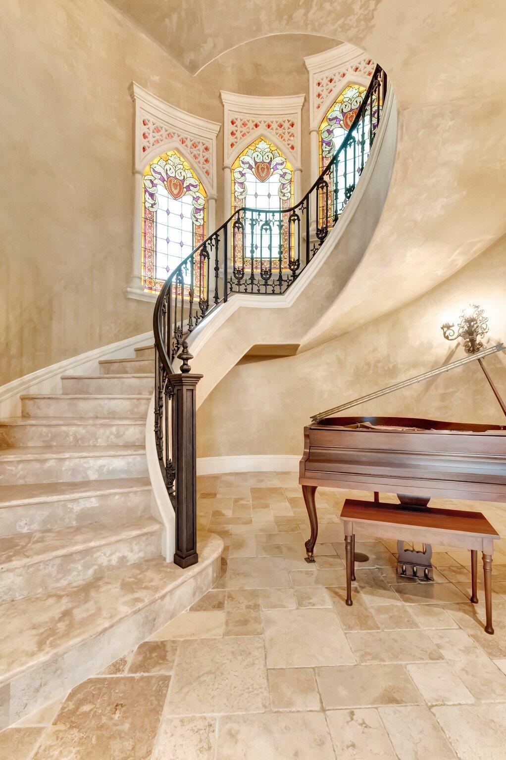 MIZNER LAKE ESTATES - Residential