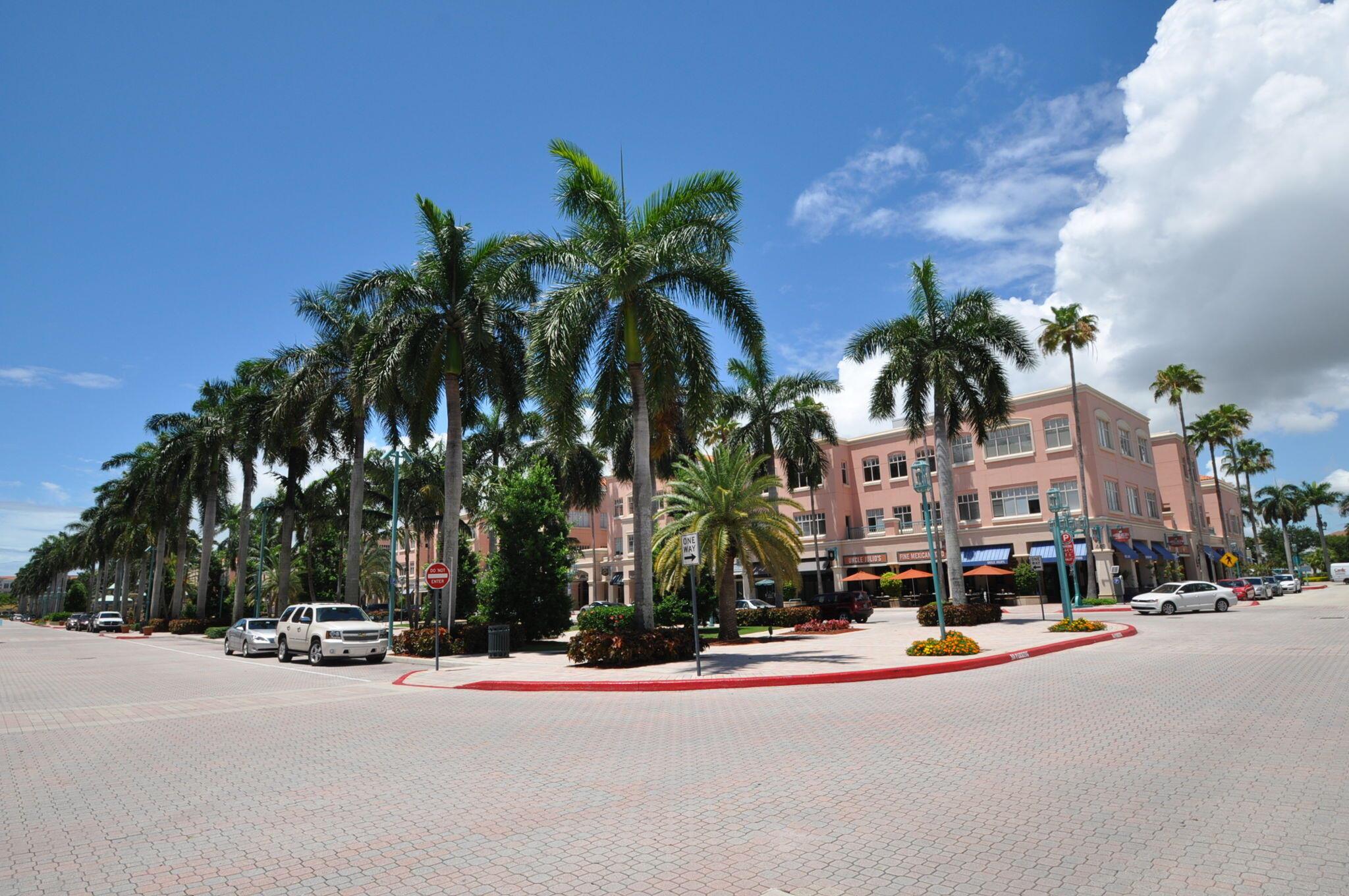 MIZNER LAKE ESTATES - Residential