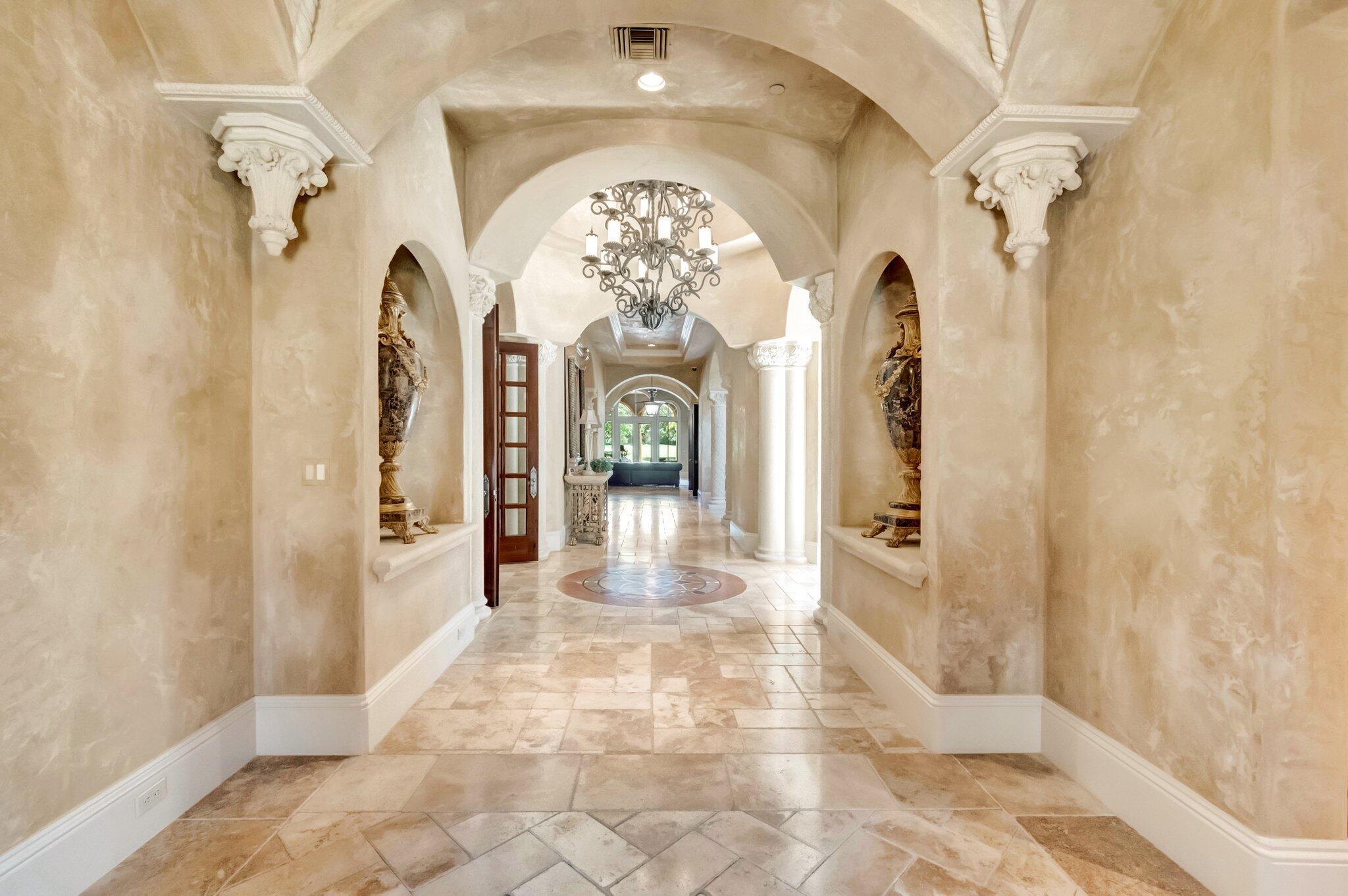 MIZNER LAKE ESTATES - Residential