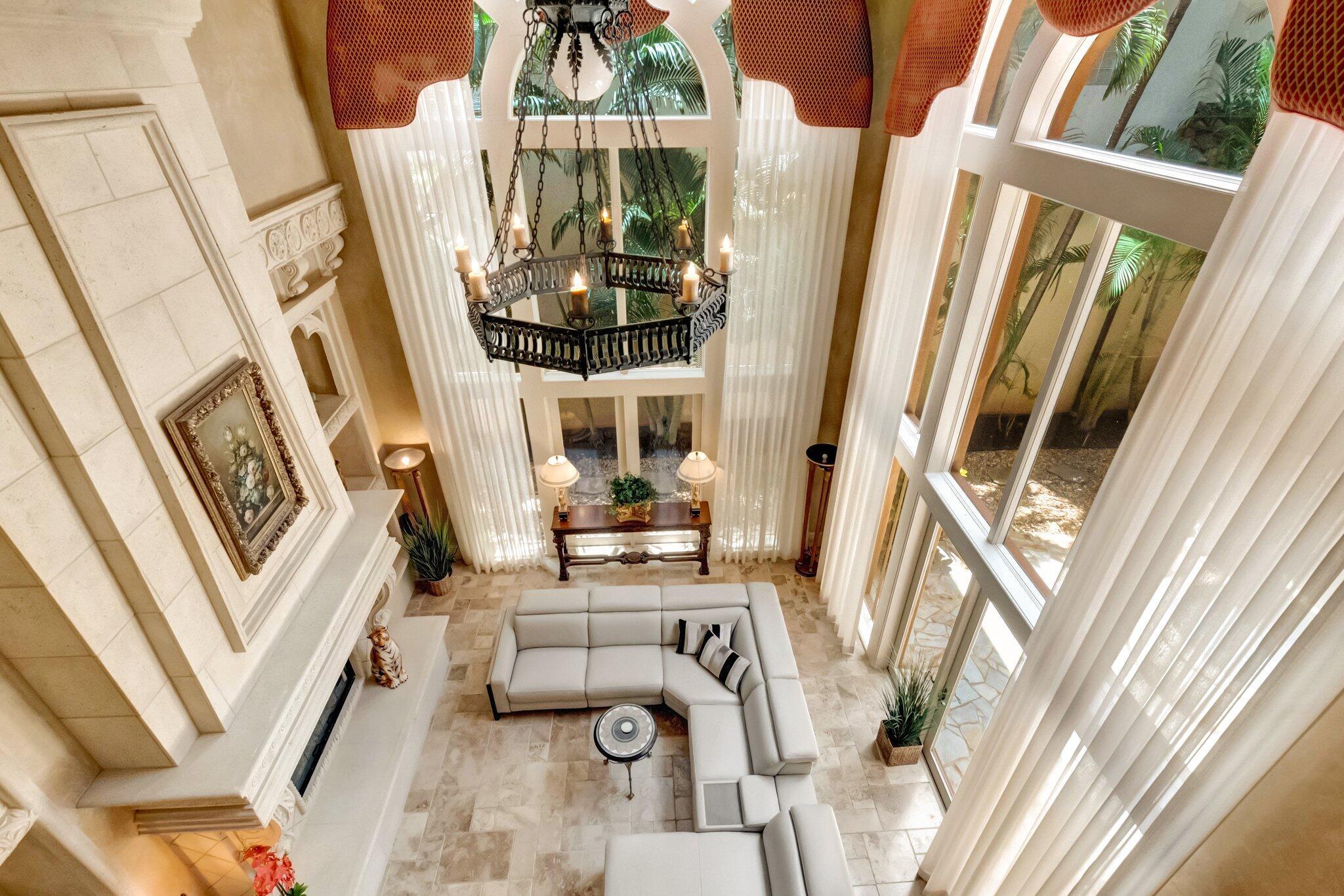 MIZNER LAKE ESTATES - Residential