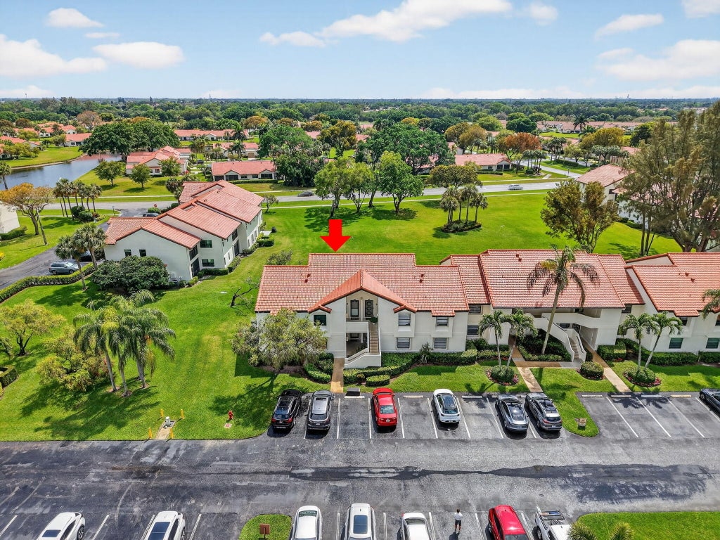 Photo of 6069 Parkwalk Drive, Boynton Beach, FL 33472 (MLS # B26026566)