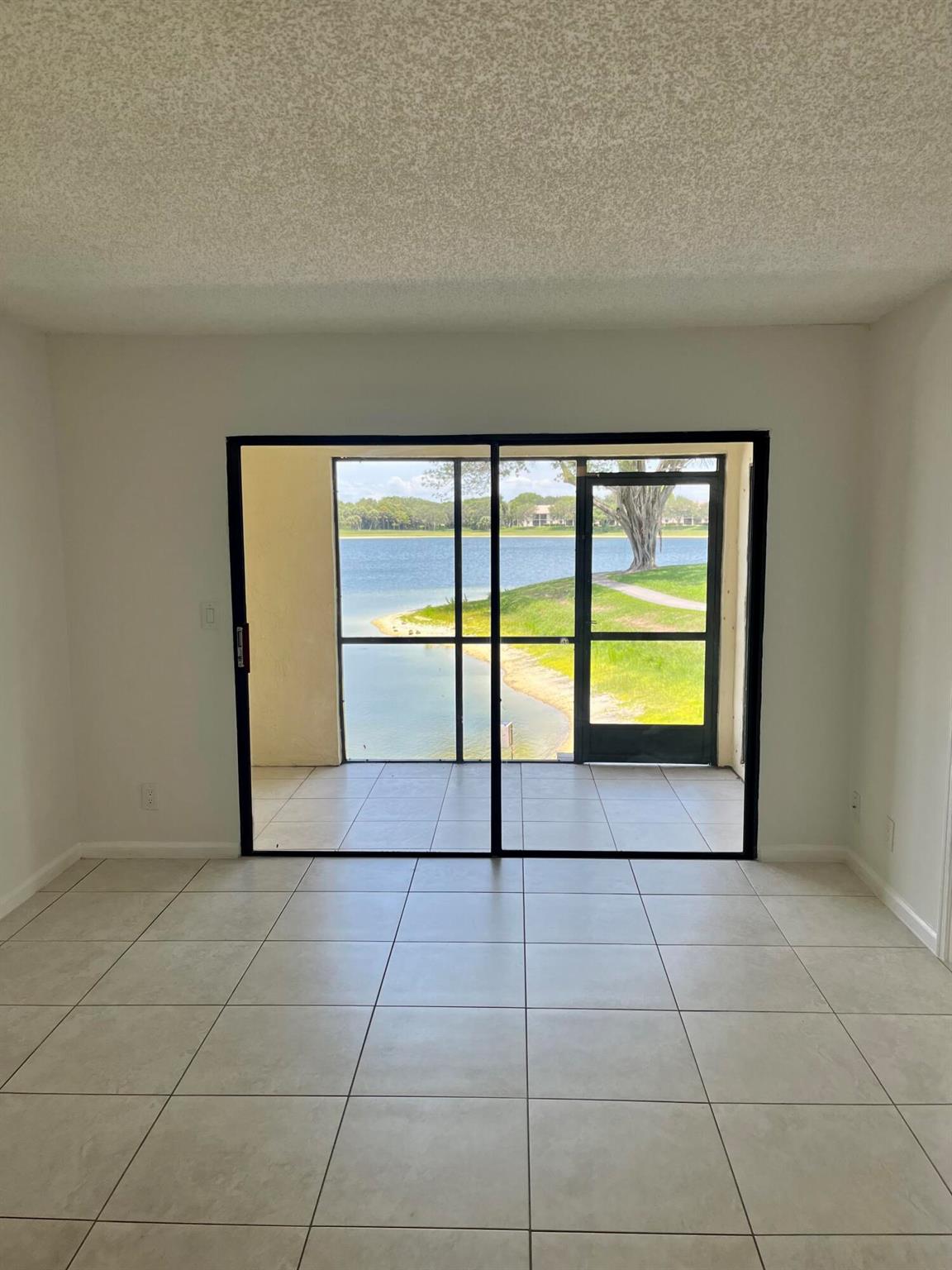 2650 Greenwood Ter 1260 Terrace 1260