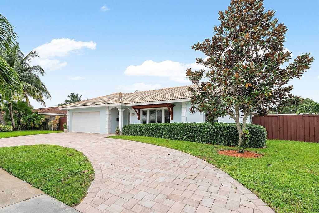 Photo of 1365 SW 13th Place, Boca Raton, FL 33486 (MLS # R11131506)