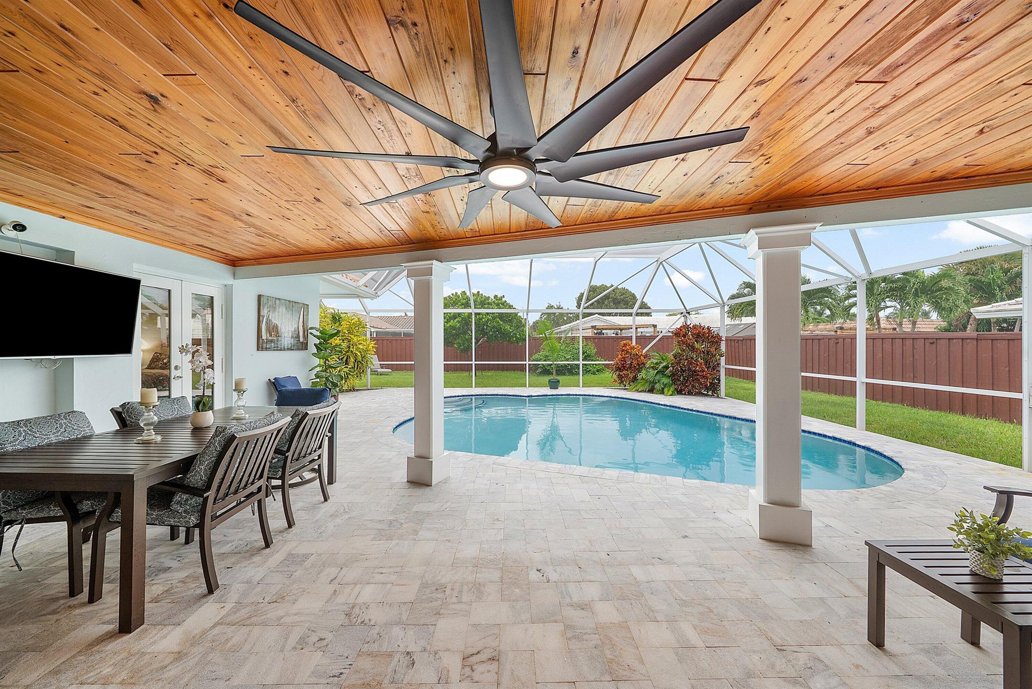 BOCA RATON SQUARE 17 - Residential