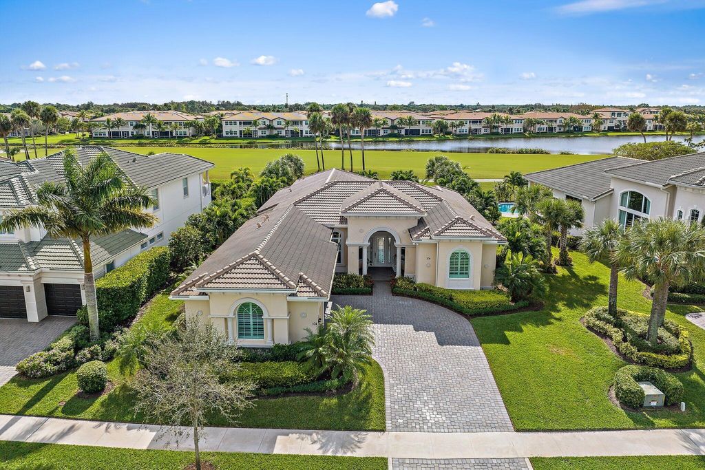 Photo of 104 Partisan Court, Jupiter, FL 33478 (MLS # R10943603)