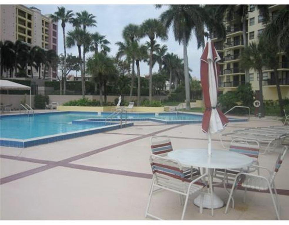 Voyager Condo - Residential