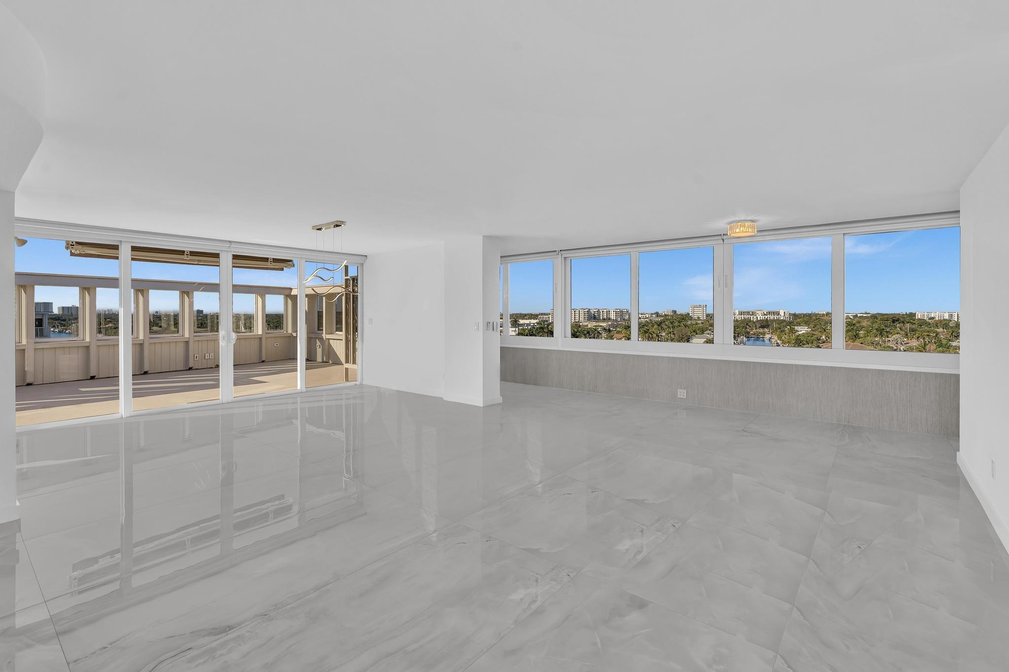 HARBOR HOUSE APT CO-OP - Residential