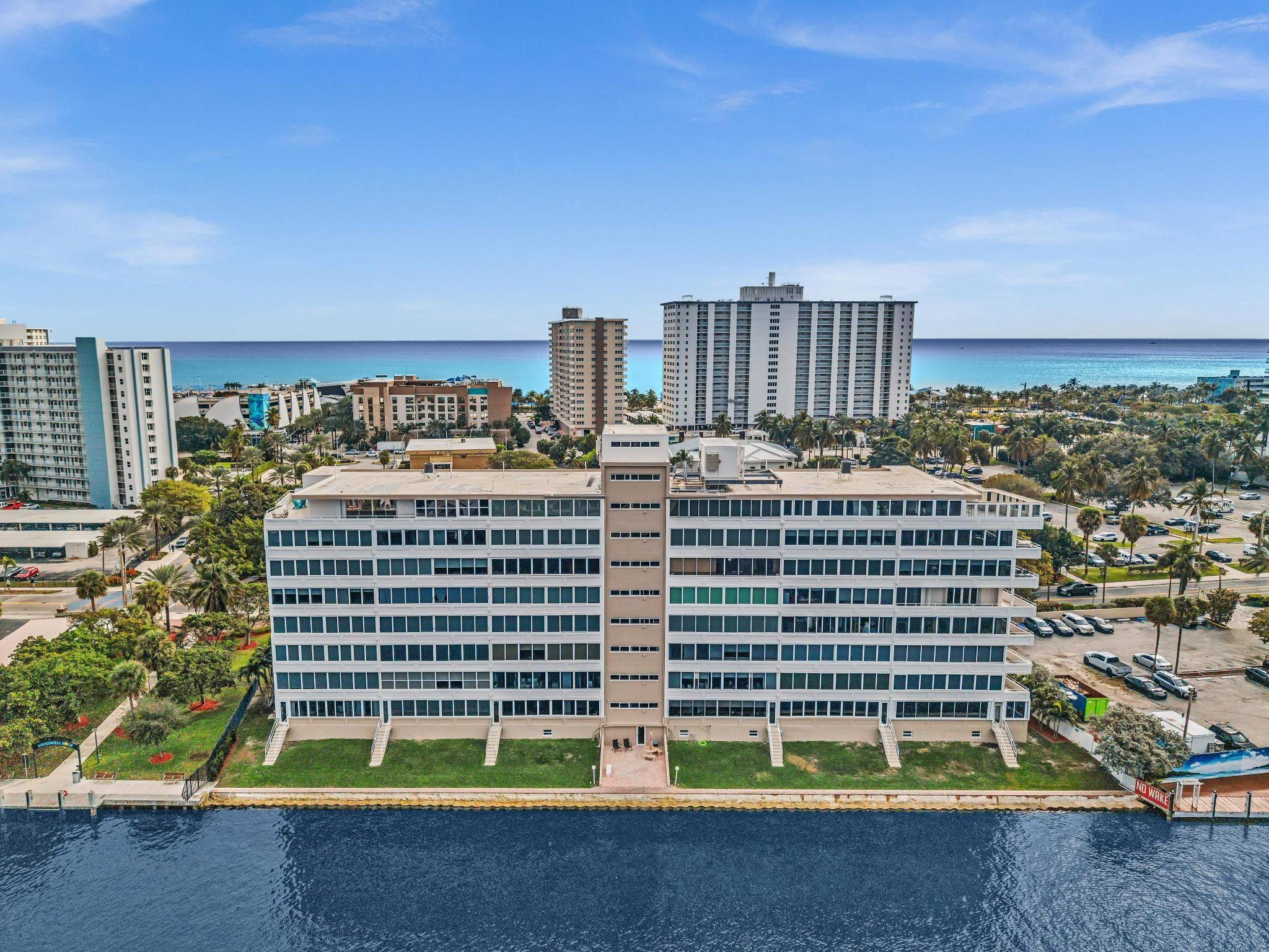 HARBOR HOUSE APT CO-OP - Residential