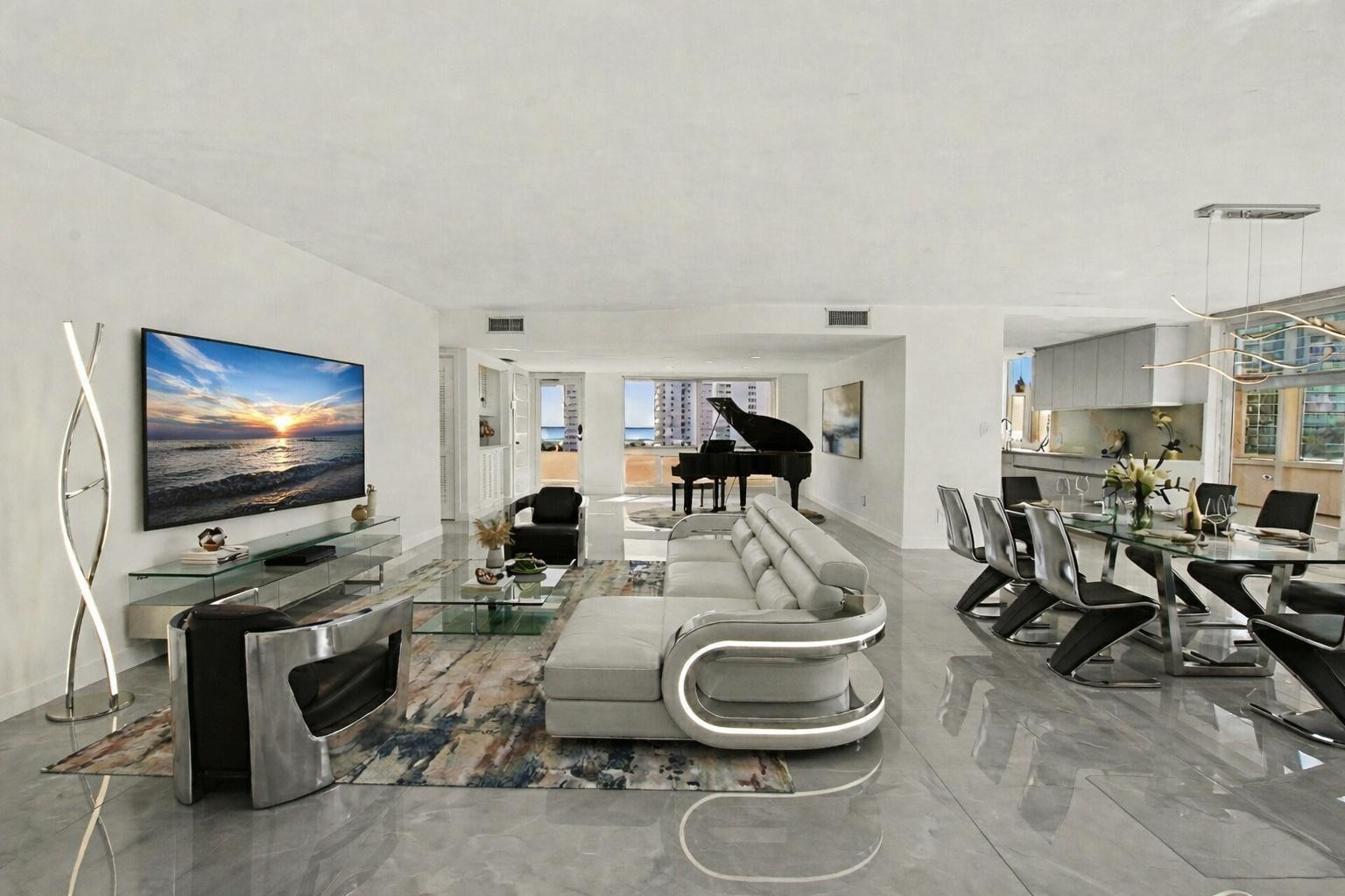 HARBOR HOUSE APT CO-OP - Residential