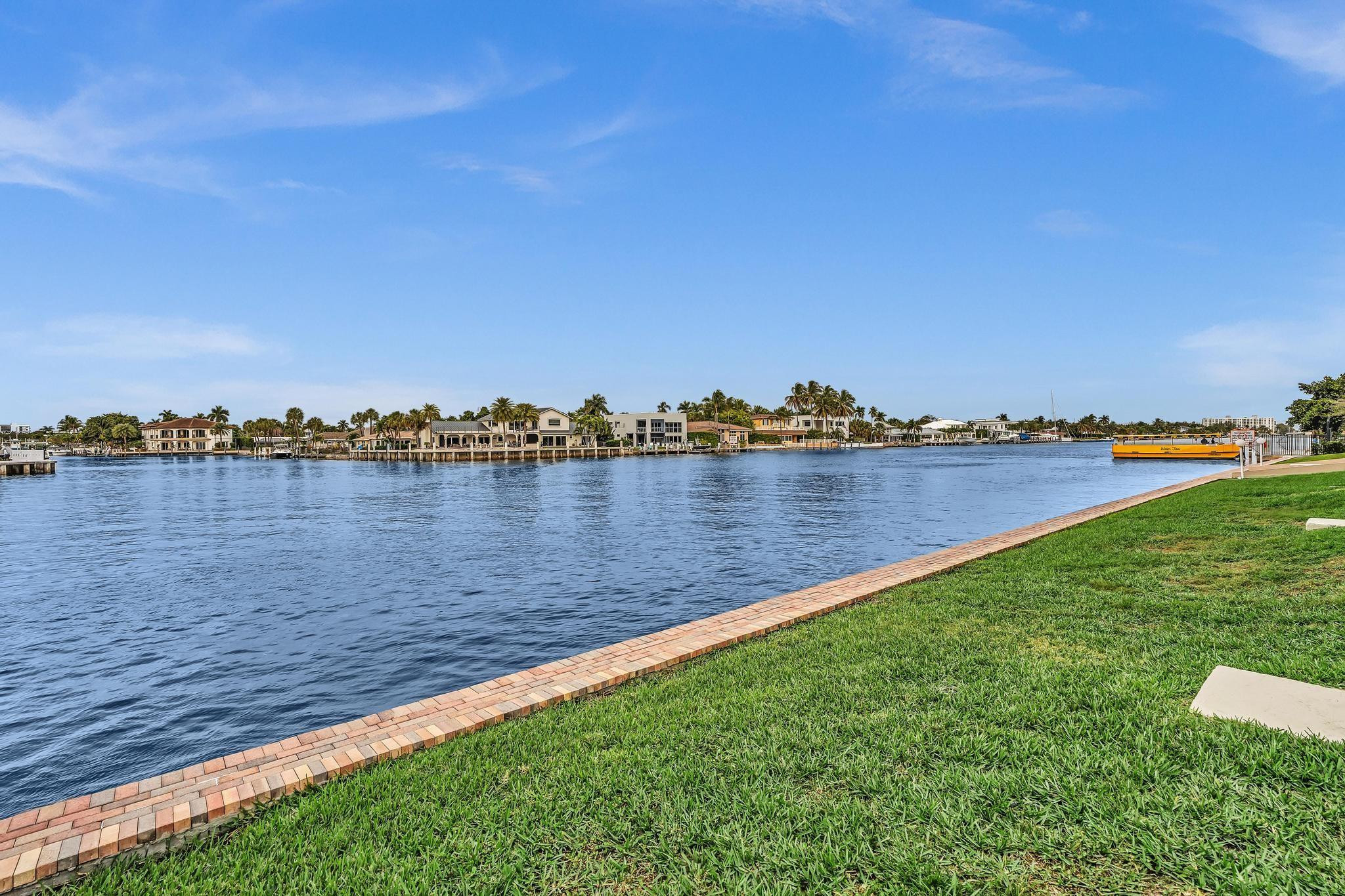 HARBOR HOUSE APT CO-OP - Residential