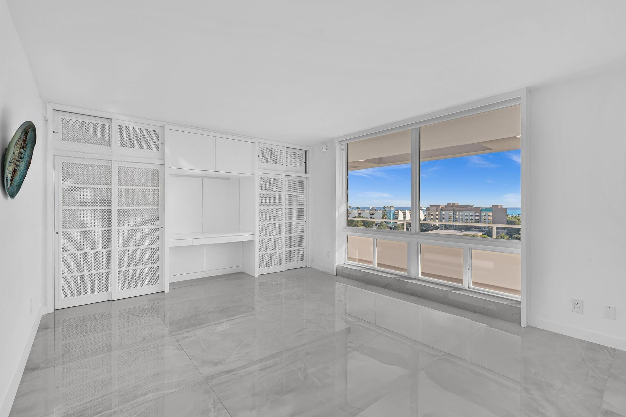 HARBOR HOUSE APT CO-OP - Residential