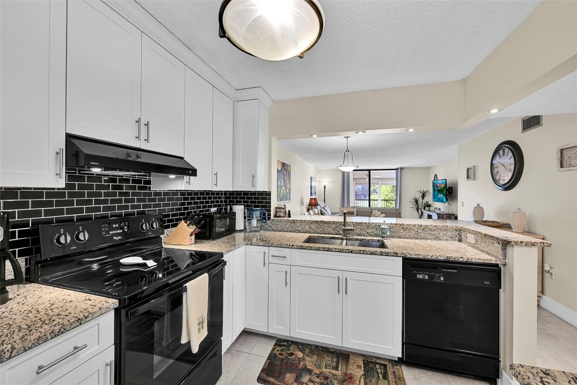 LAKES OF ENVIRON - Residential