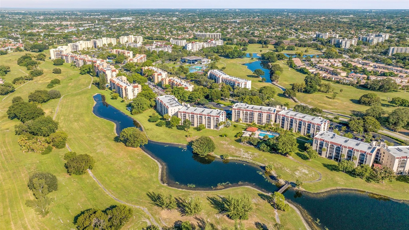 LAKES OF ENVIRON - Residential