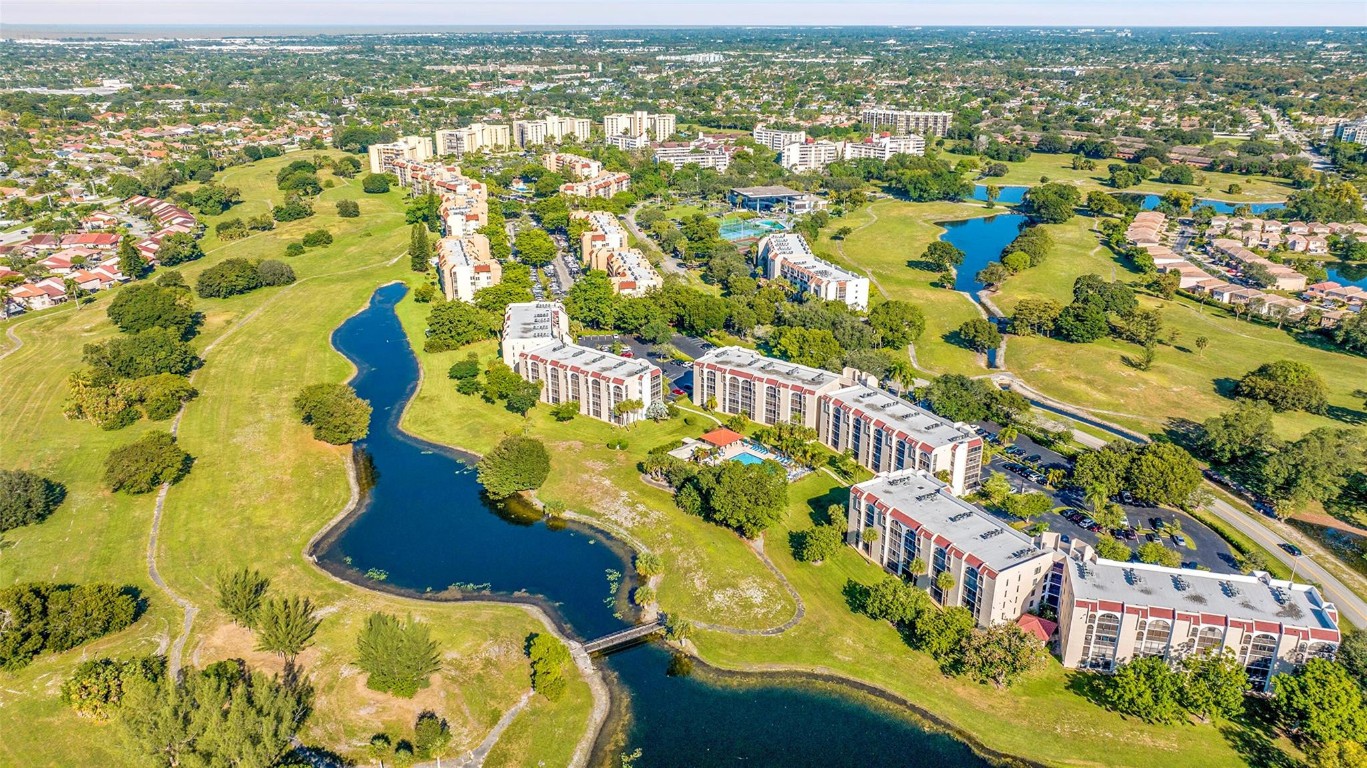 LAKES OF ENVIRON - Residential