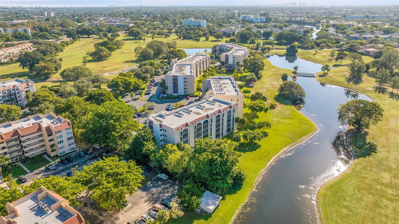 LAKES OF ENVIRON - Residential