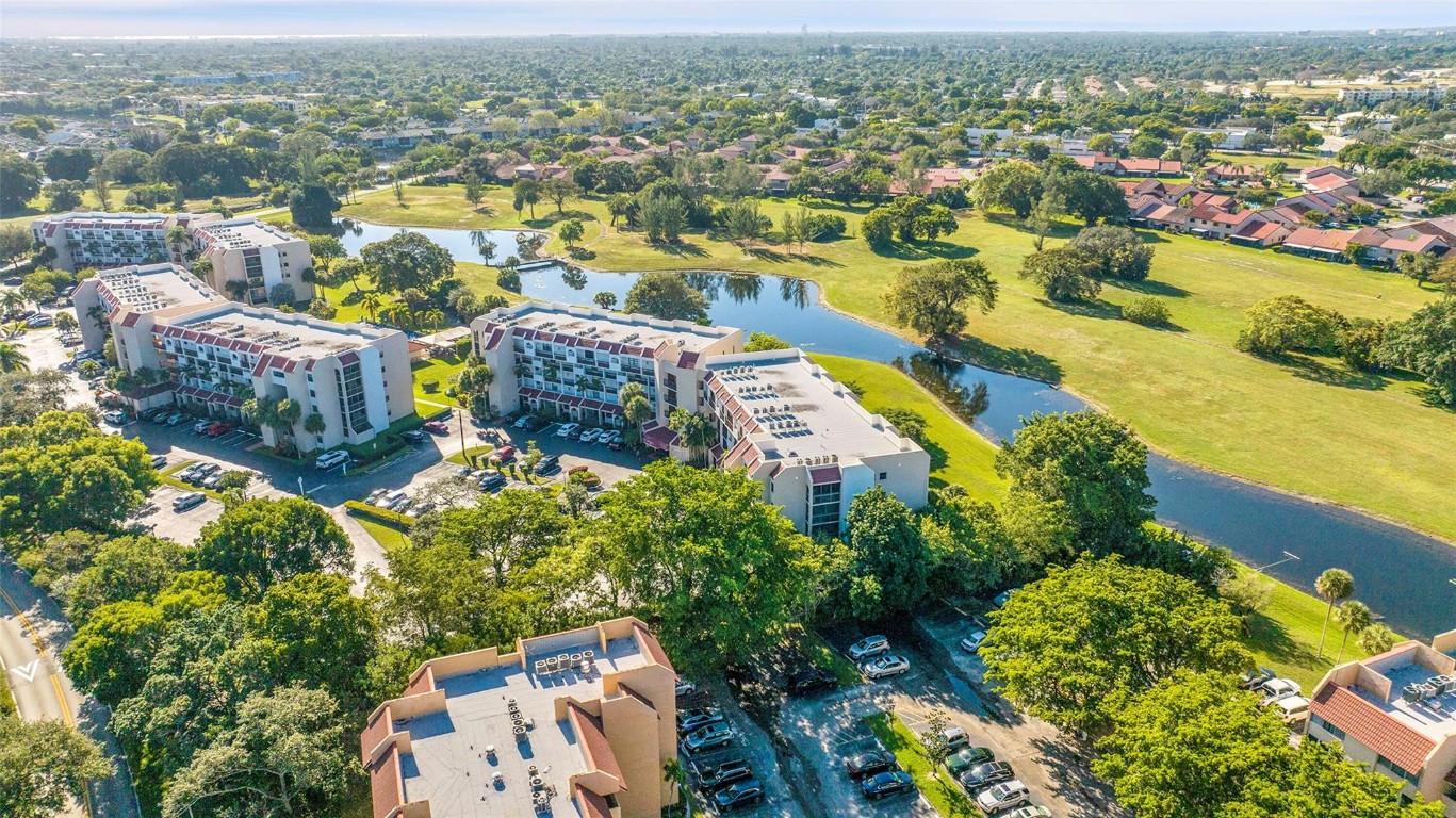 LAKES OF ENVIRON - Residential