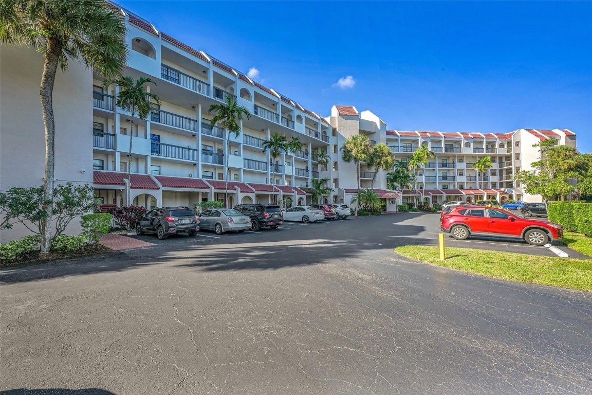 LAKES OF ENVIRON - Residential