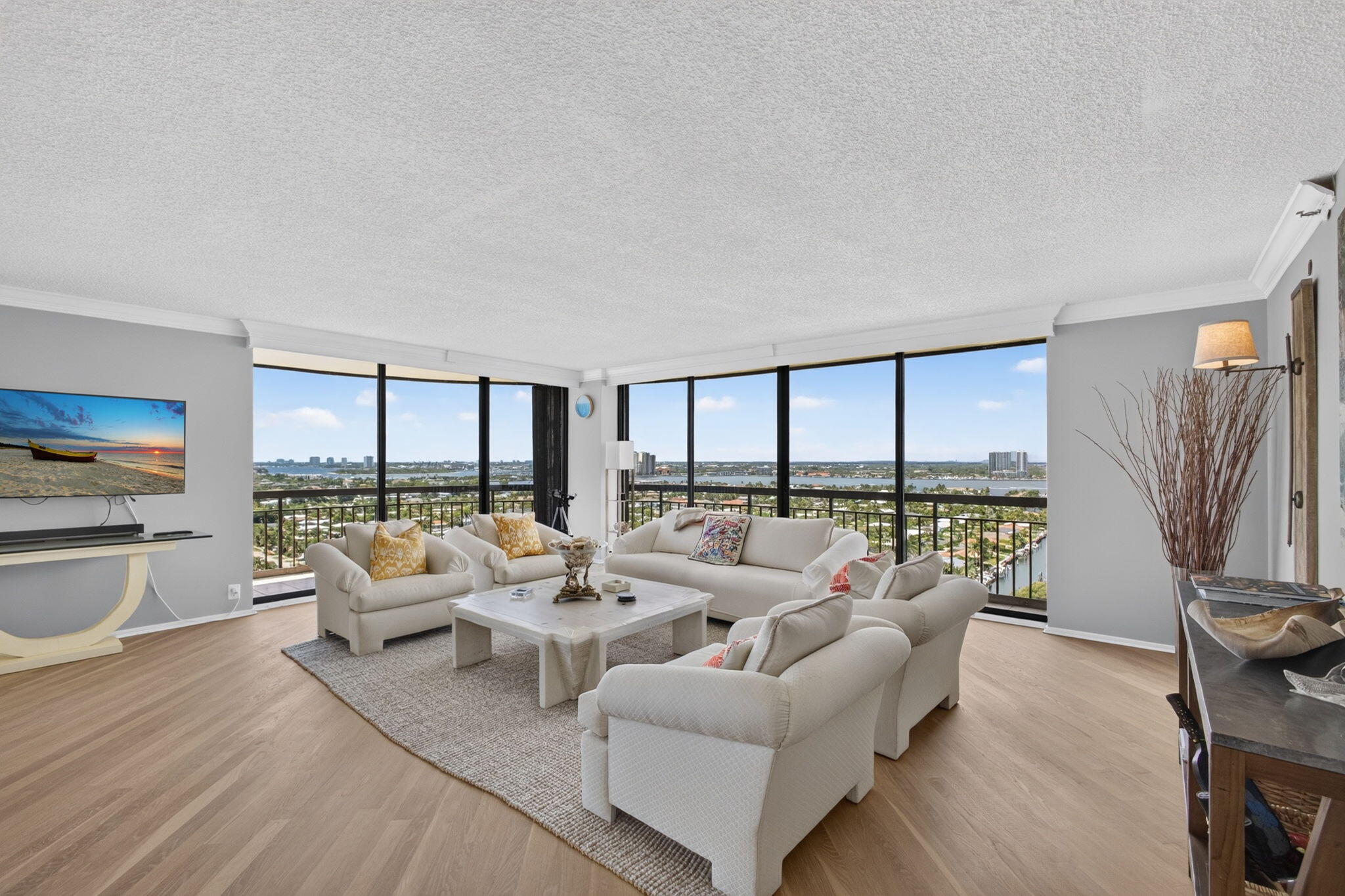 4100 N OCEAN Drive 1904