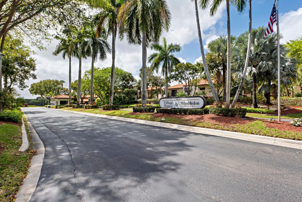 Photo of 5887 Fox Hollow Drive #E, Boca Raton, FL 33486 (MLS # R11169381)