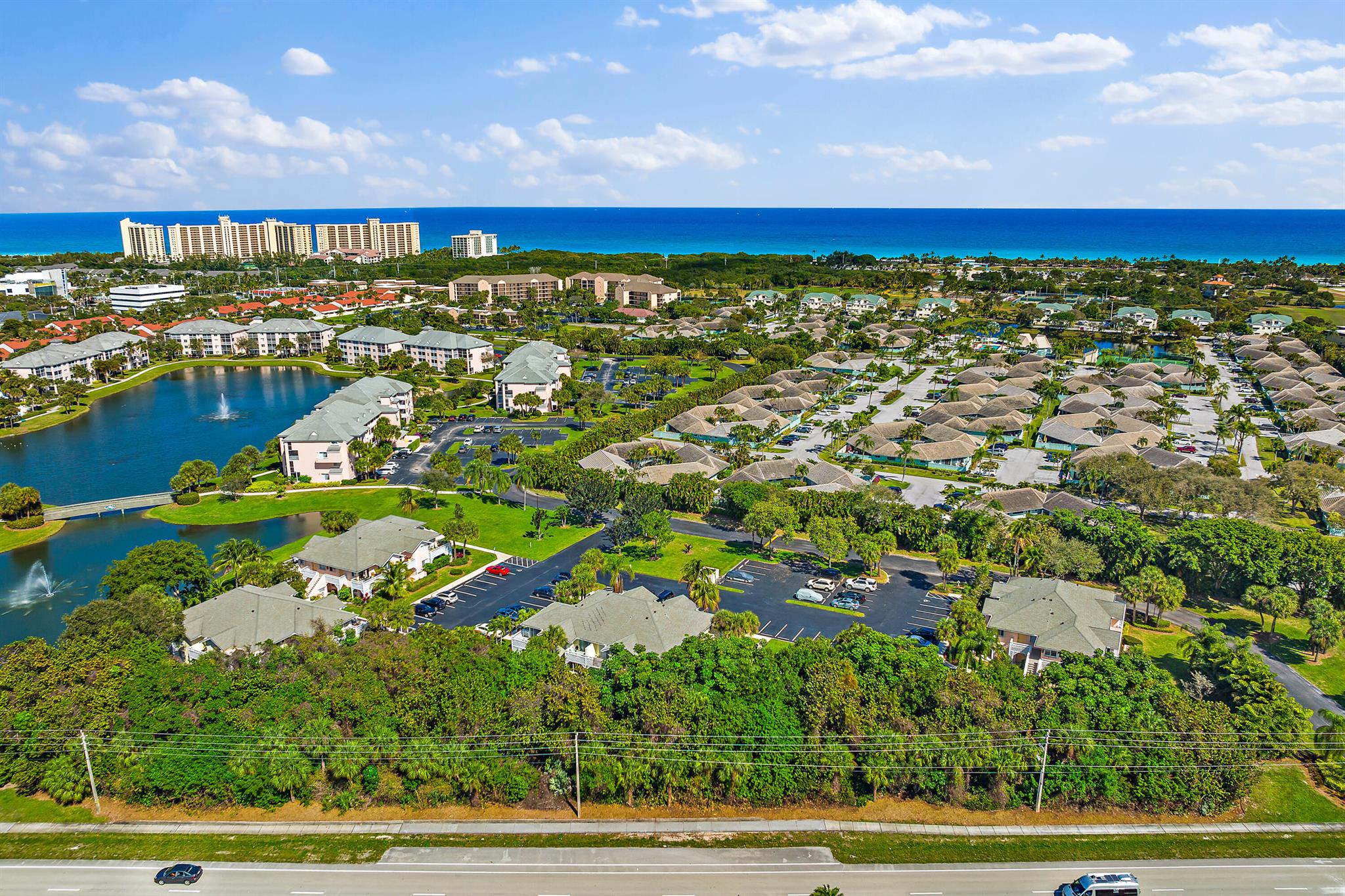 Spend this next Season HERE in this Slice of Paradise..Tropical in feel, this elegant apartment is part of Jupiter Bay Condominiums, one of the premier condo estates in Jupiter, Florida. .....Jupiter Bay Condominiums are a short stroll away from beautiful Jupiter Beach and Carlin Park which has picnic areas, a jogging/walking track and bocce. The resort-like facilities include a lake, clubhouse, pool, tennis courts and a restaurant. Banks, two shopping centers, movie theaters and great restaurants are within an easy walk.