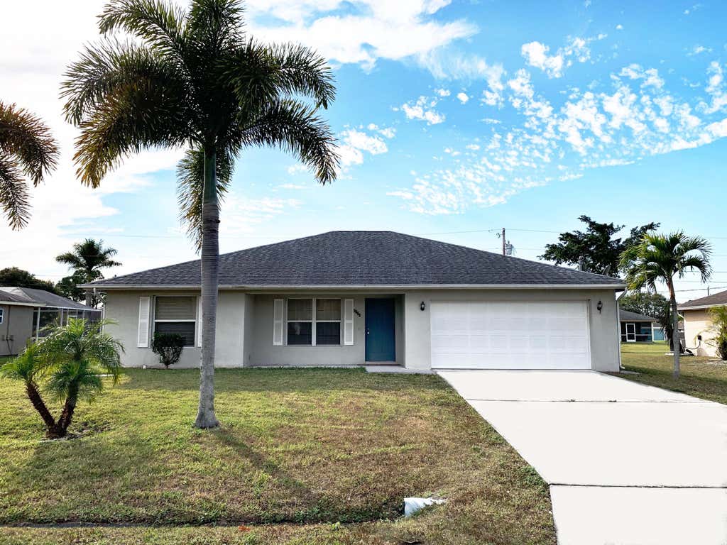 Photo of 3174 SW Crenshaw Street, Port Saint Lucie, FL 34953 (MLS # R10775919)