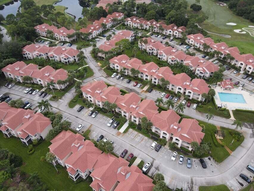 RENT INCLUDES CABLE, INTERNET, AND WATER.Spectacular golf views. All new luxury vinyl plank flooring throughout. Bathroom completely remodeled. Located in the most desirable location in the Golf Villas II community.