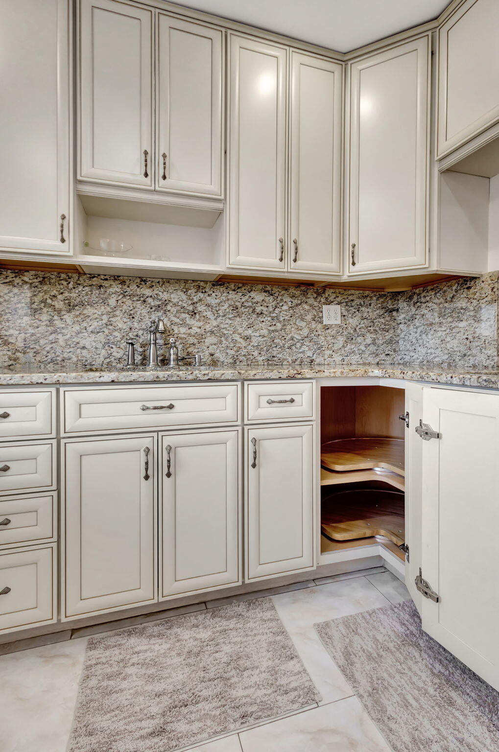 PLYMOUTH 4 CONDO - Residential