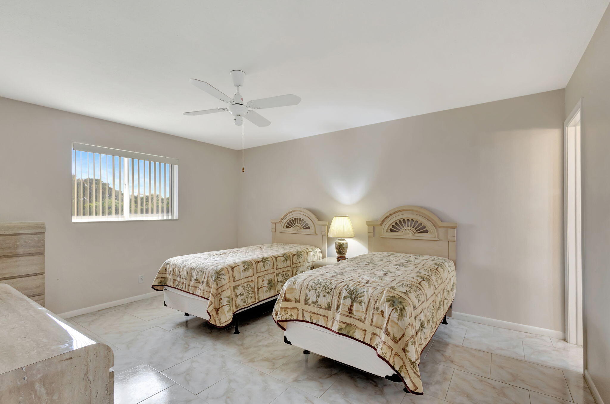 PLYMOUTH 4 CONDO - Residential