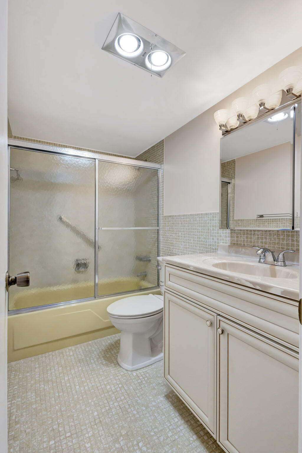 PLYMOUTH 4 CONDO - Residential