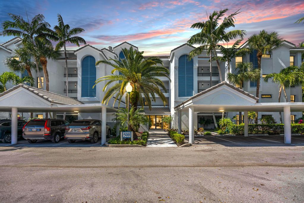 Photo of 531 Bay Colony Drive N, Juno Beach, FL 33408 (MLS # R10961902)