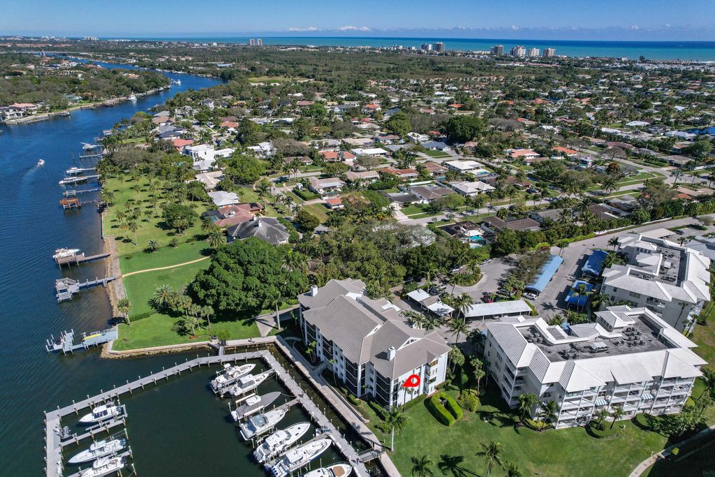Photo of 531 Bay Colony Drive N, Juno Beach, FL 33408 (MLS # R10961902)