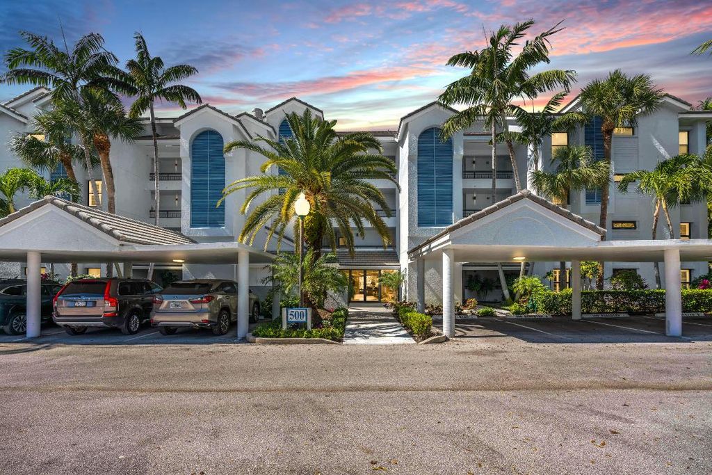 Photo of 531 Bay Colony Drive N, Juno Beach, FL 33408 (MLS # R10961902)