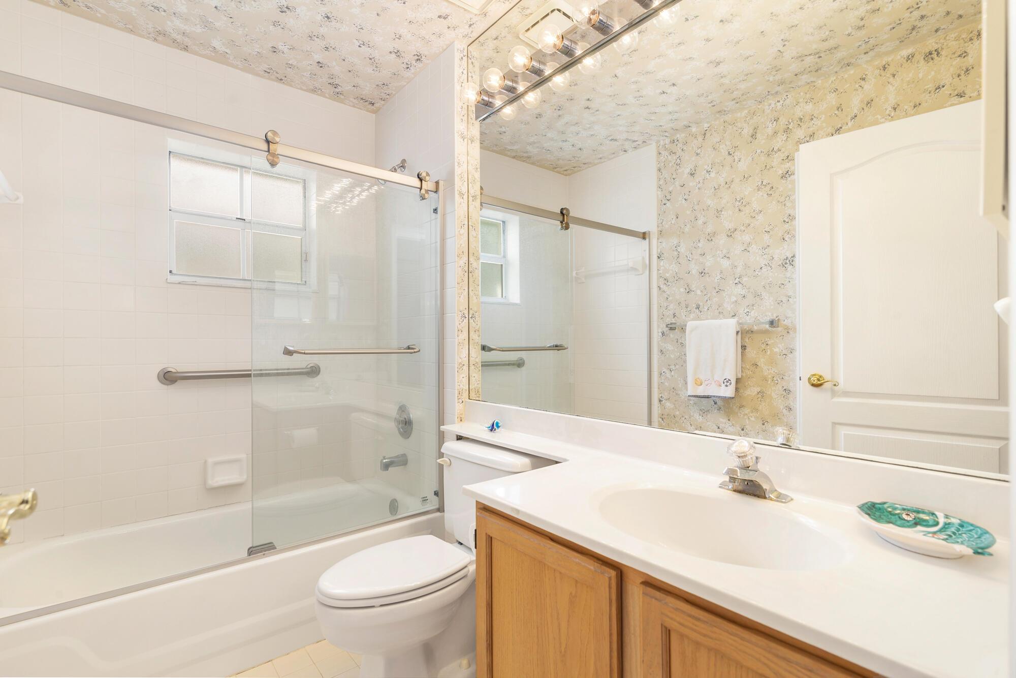 BREAKERS WEST - Residential