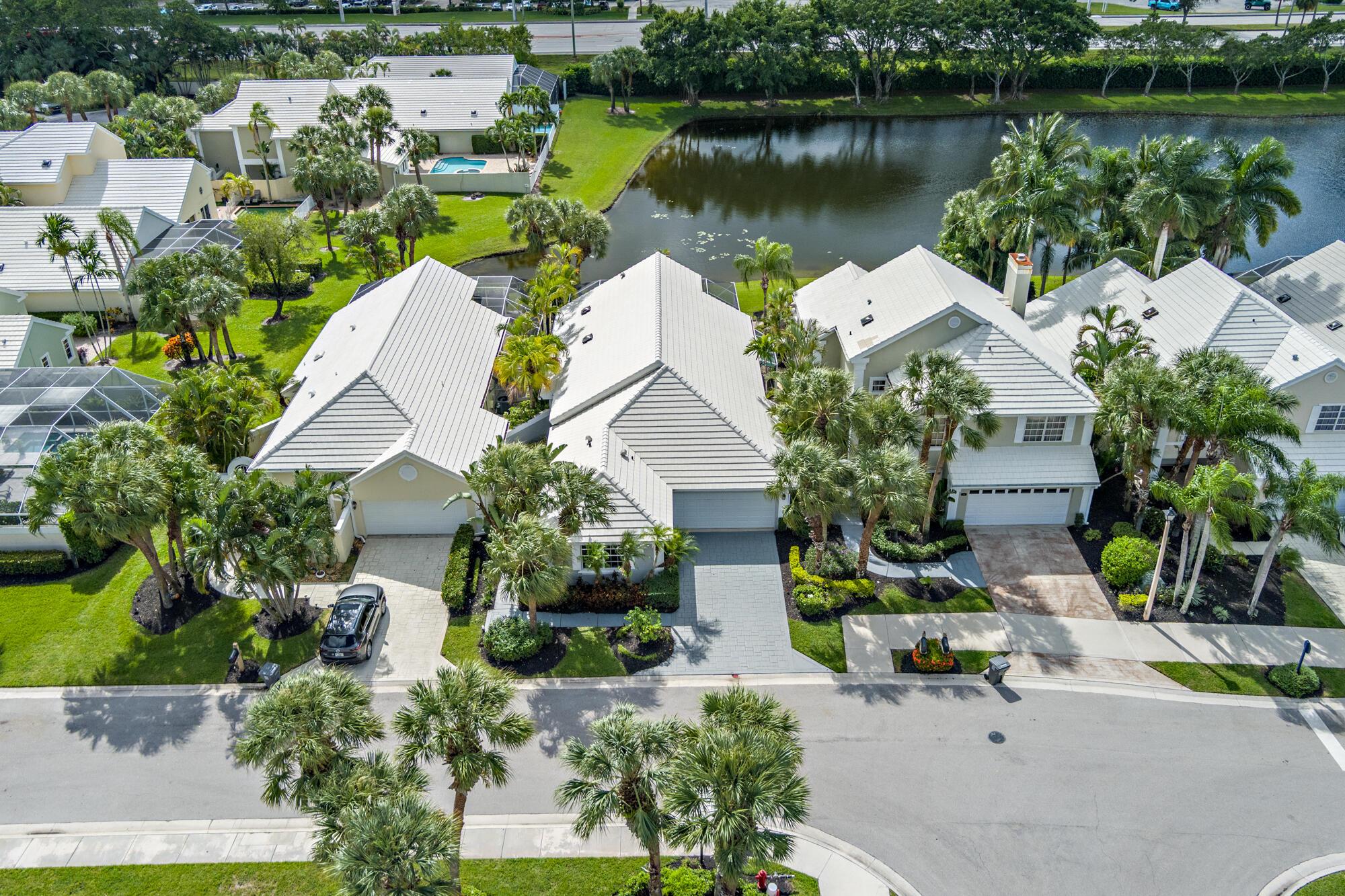 BREAKERS WEST - Residential