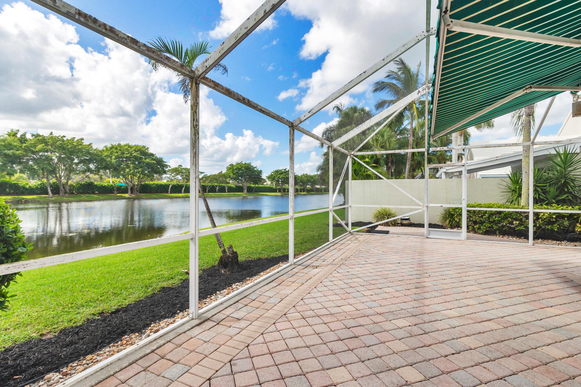 BREAKERS WEST - Residential