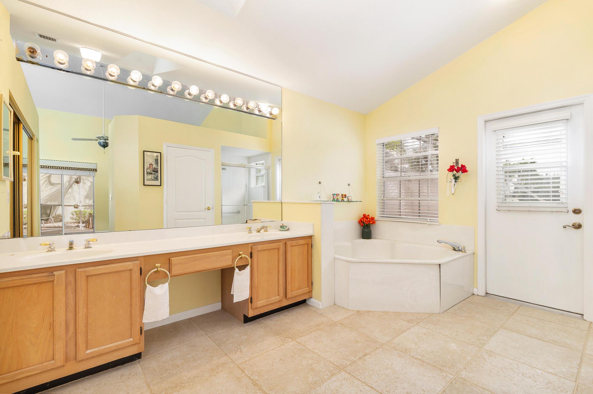 BREAKERS WEST - Residential