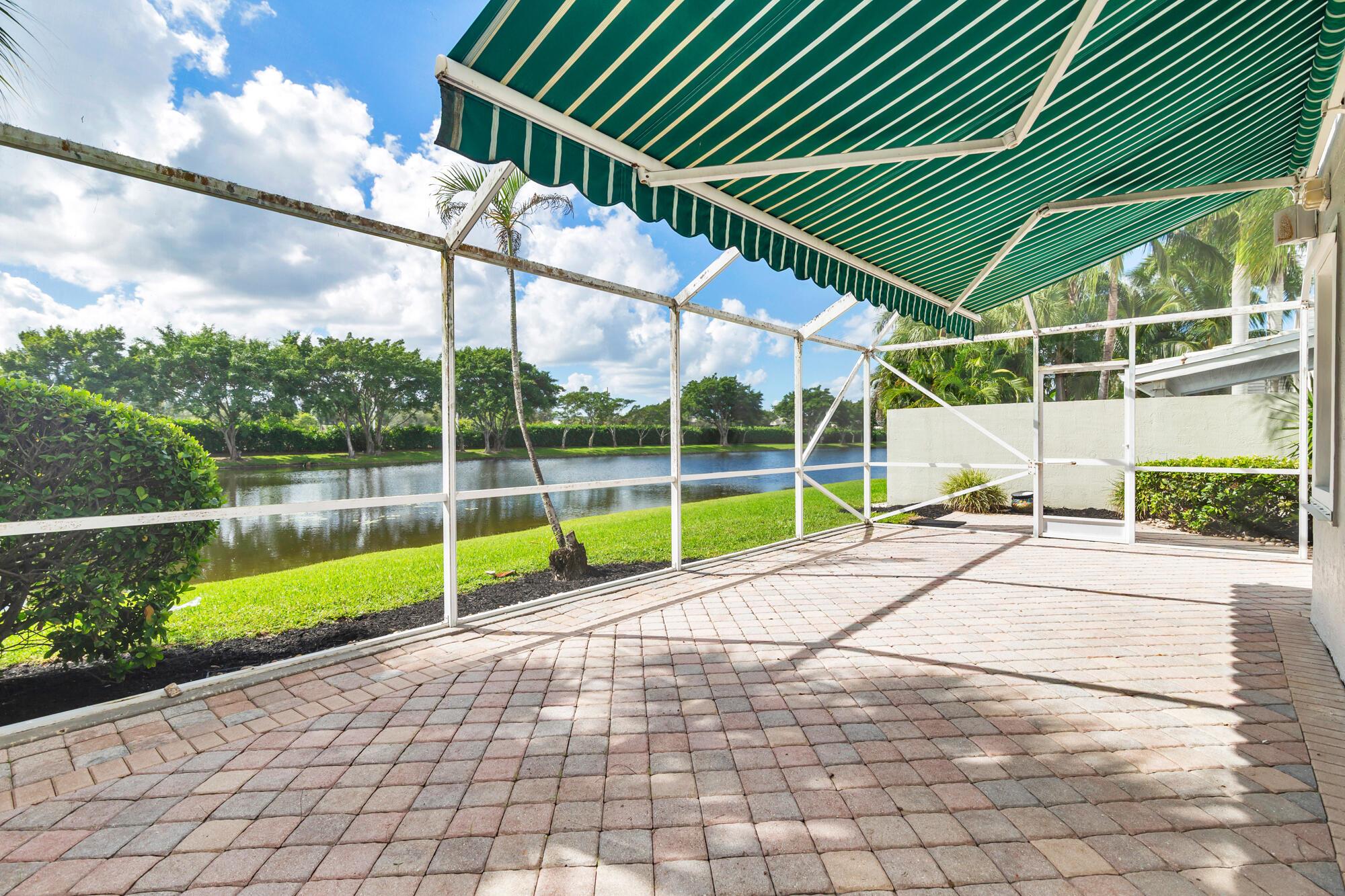 BREAKERS WEST - Residential