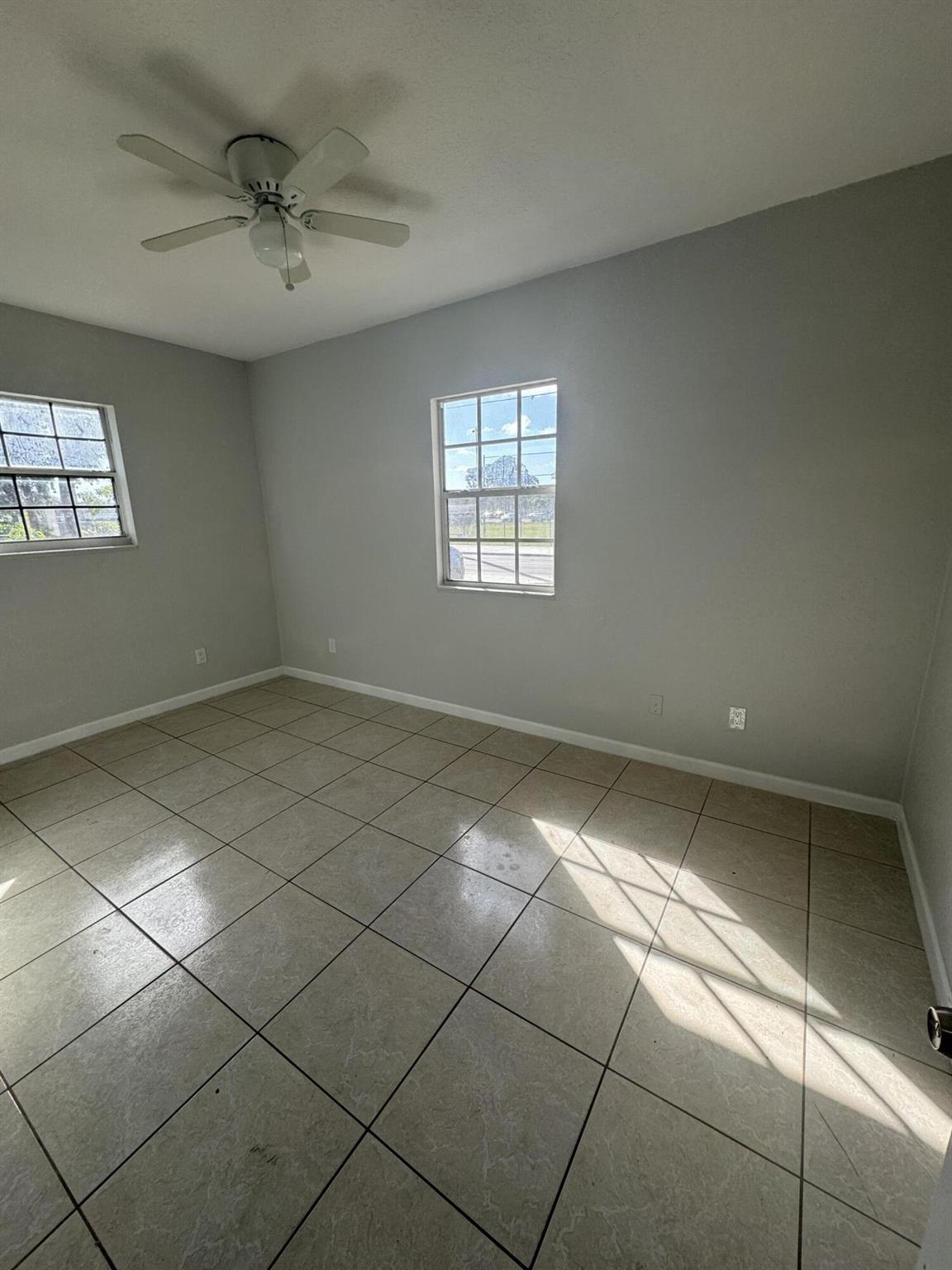 DELRAY MANOR ADD - Residential Lease