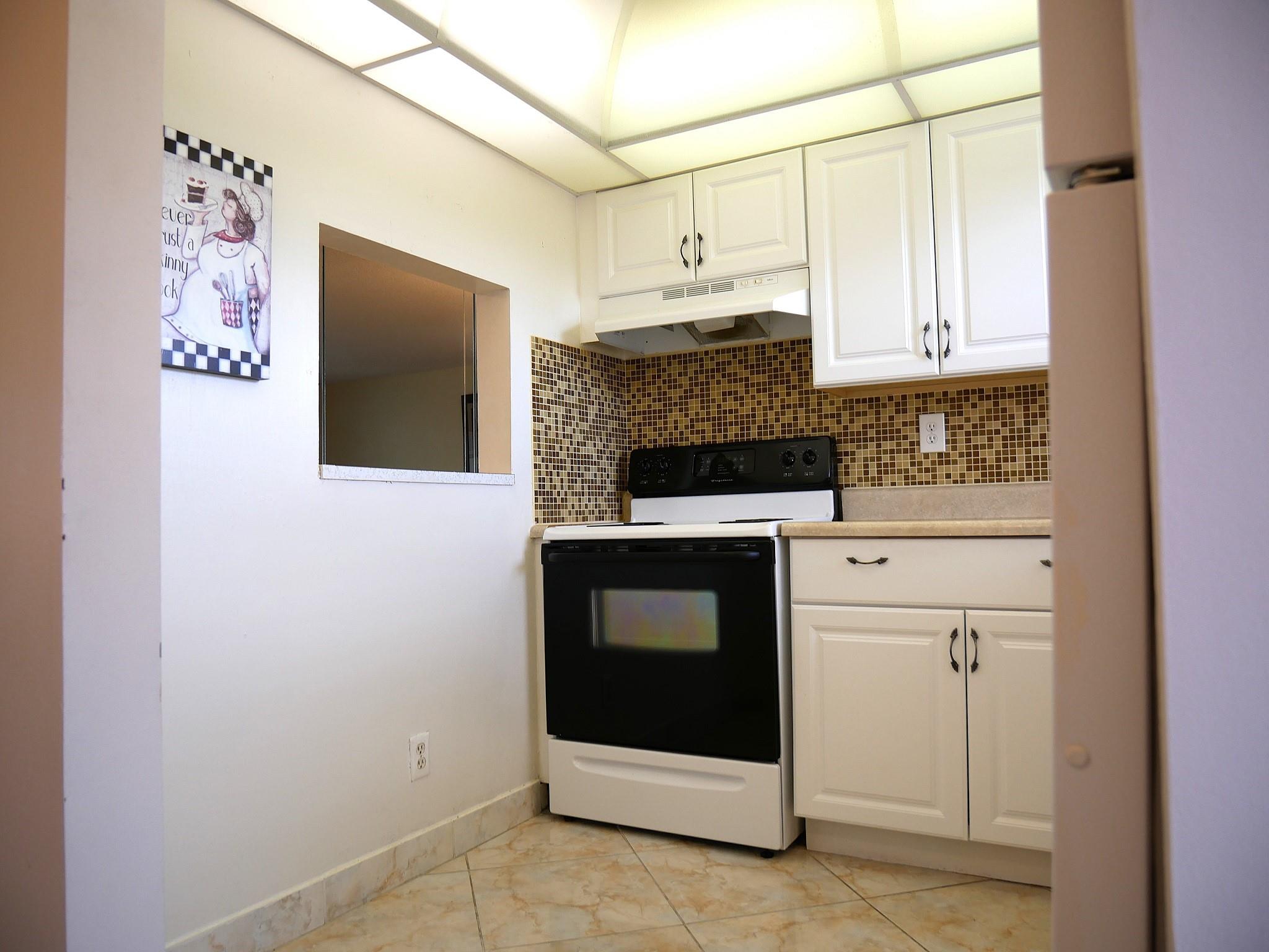 8901 Sunrise Lakes Blvd 307