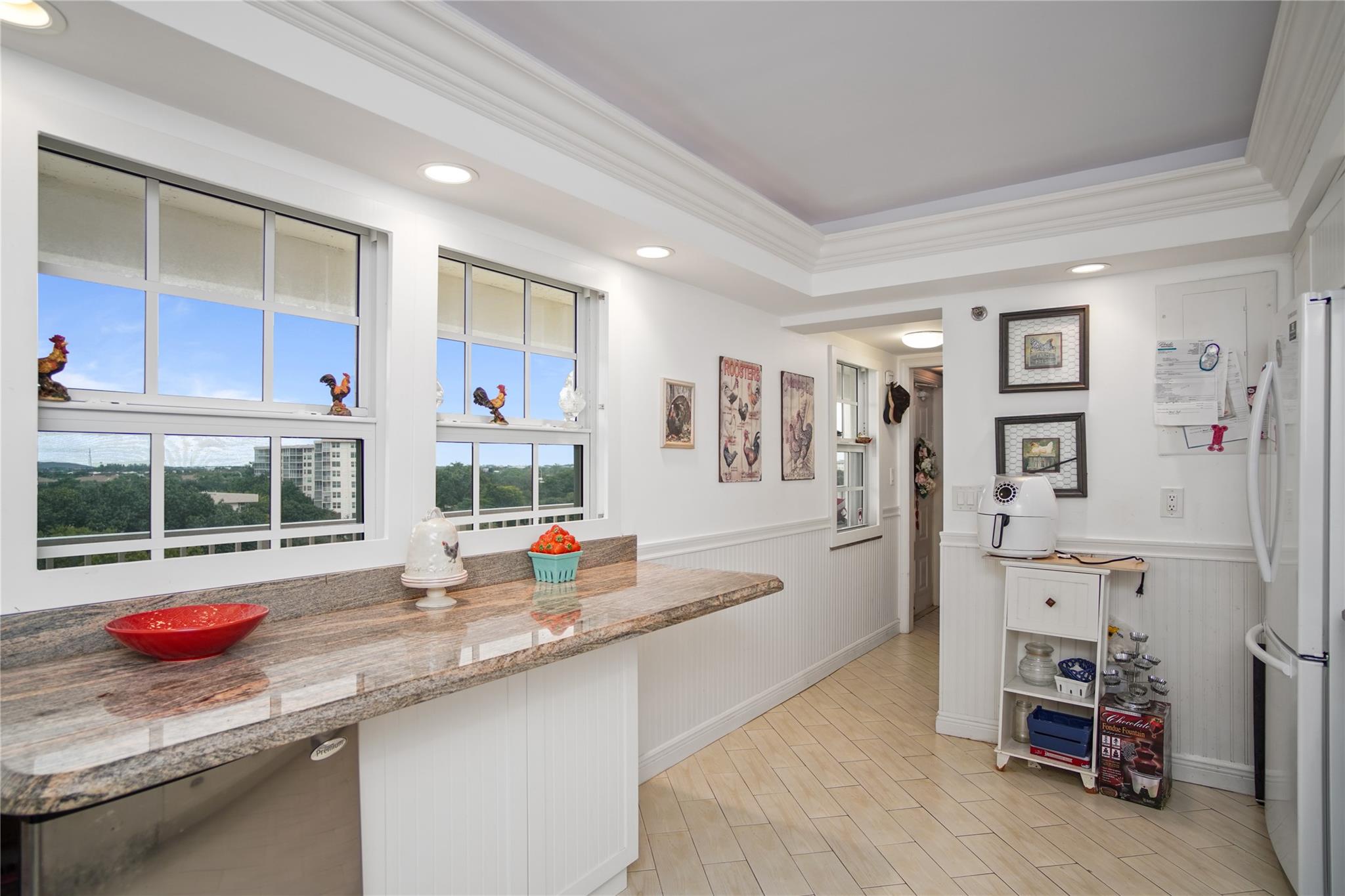 View photos, virtual tours, details... 3510 Oaks Way 802