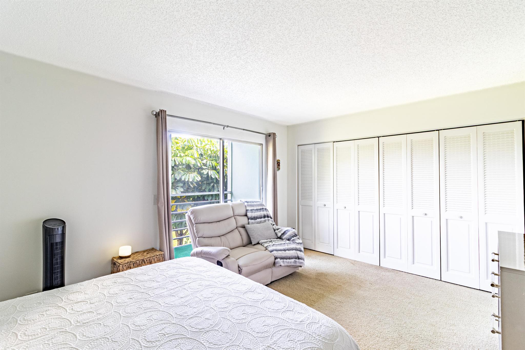 CENTURY VILLAGE CONDO (Su - Residential